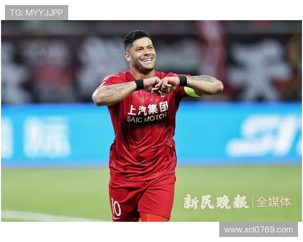 天津松江迎战武汉卓尔力争主场胜利展现球队实力与斗志